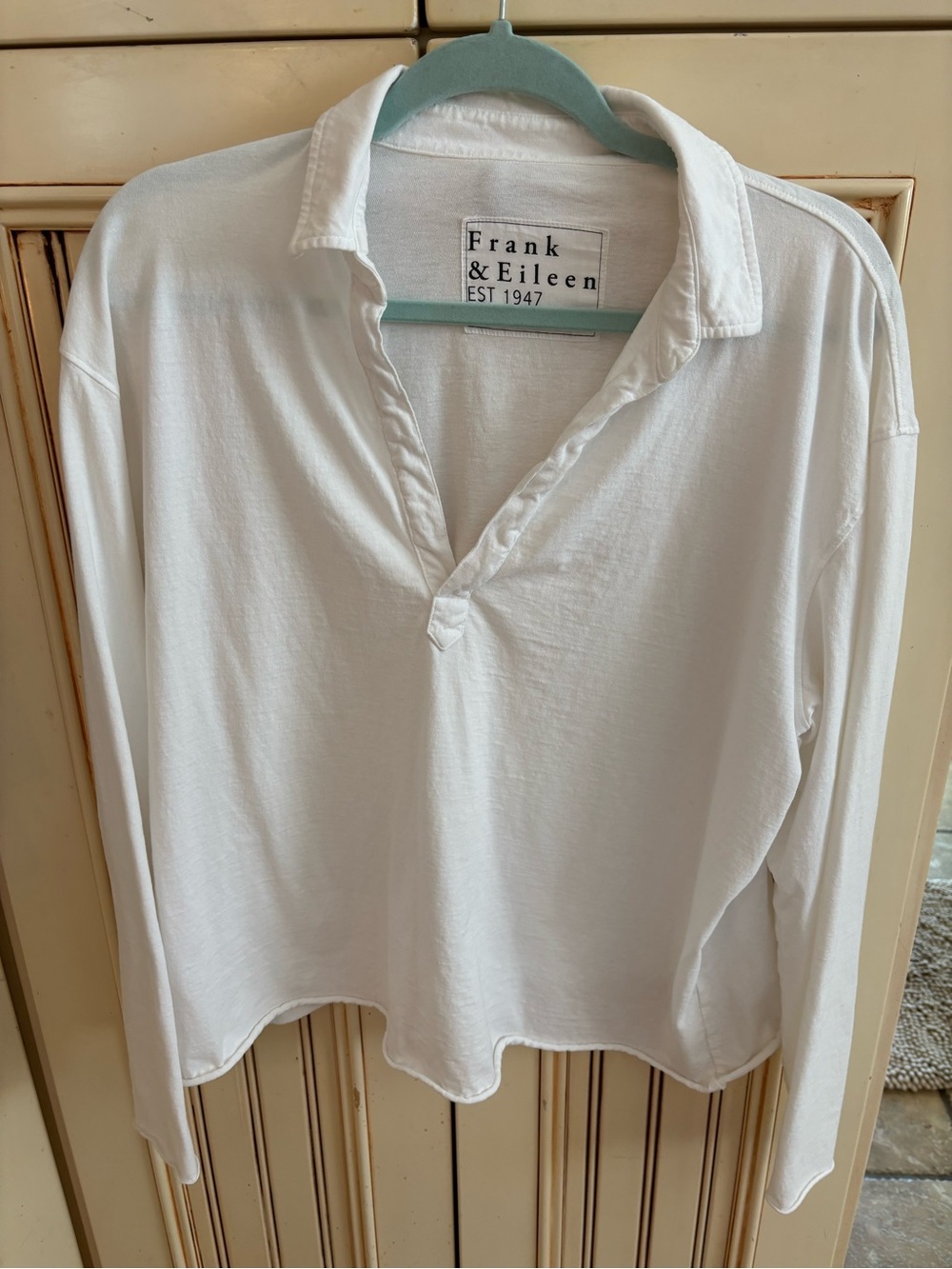 Frank & Eileen Women’s White Long-Sleeve Popover Henley